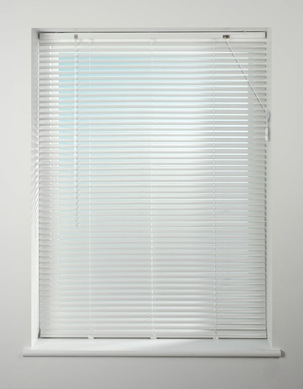 Universal Aluminium Venetian Blind 60cm White