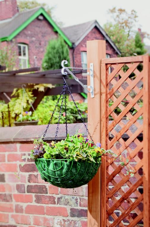 Ambassador Hanging Basket Bracket 25cm/10" White